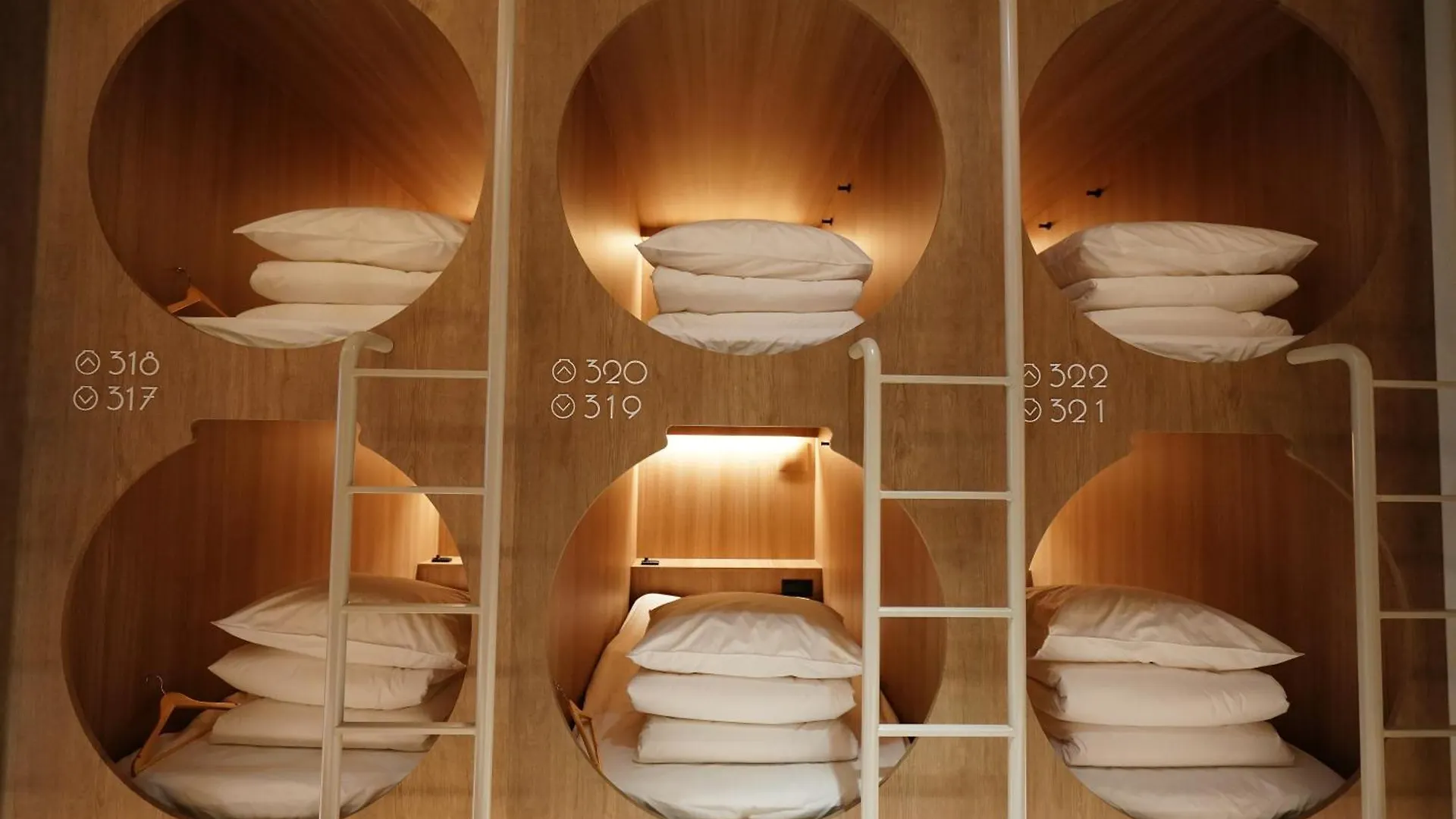 D A L Premium Capsule Hotel-Woman Only Seul