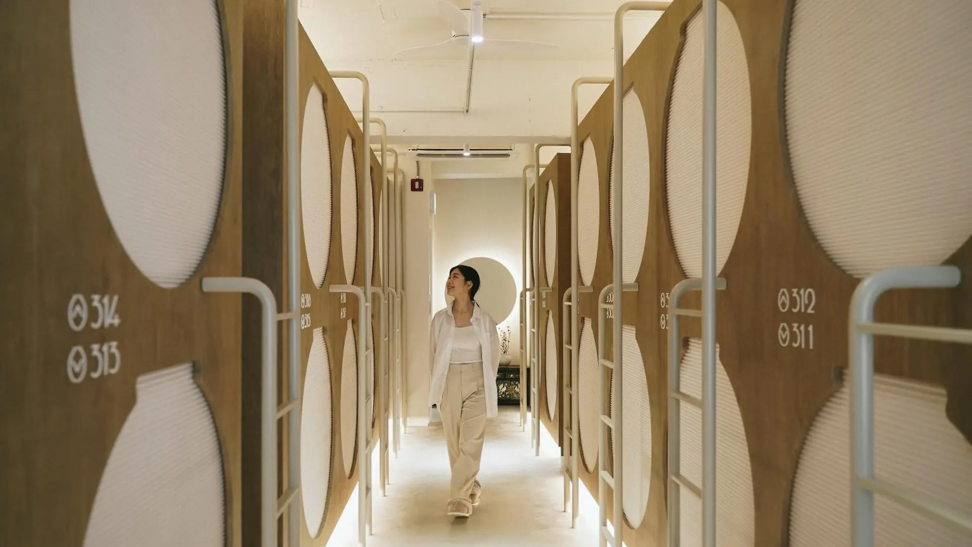 D A L Premium Capsule Hotel-Woman Only Seul