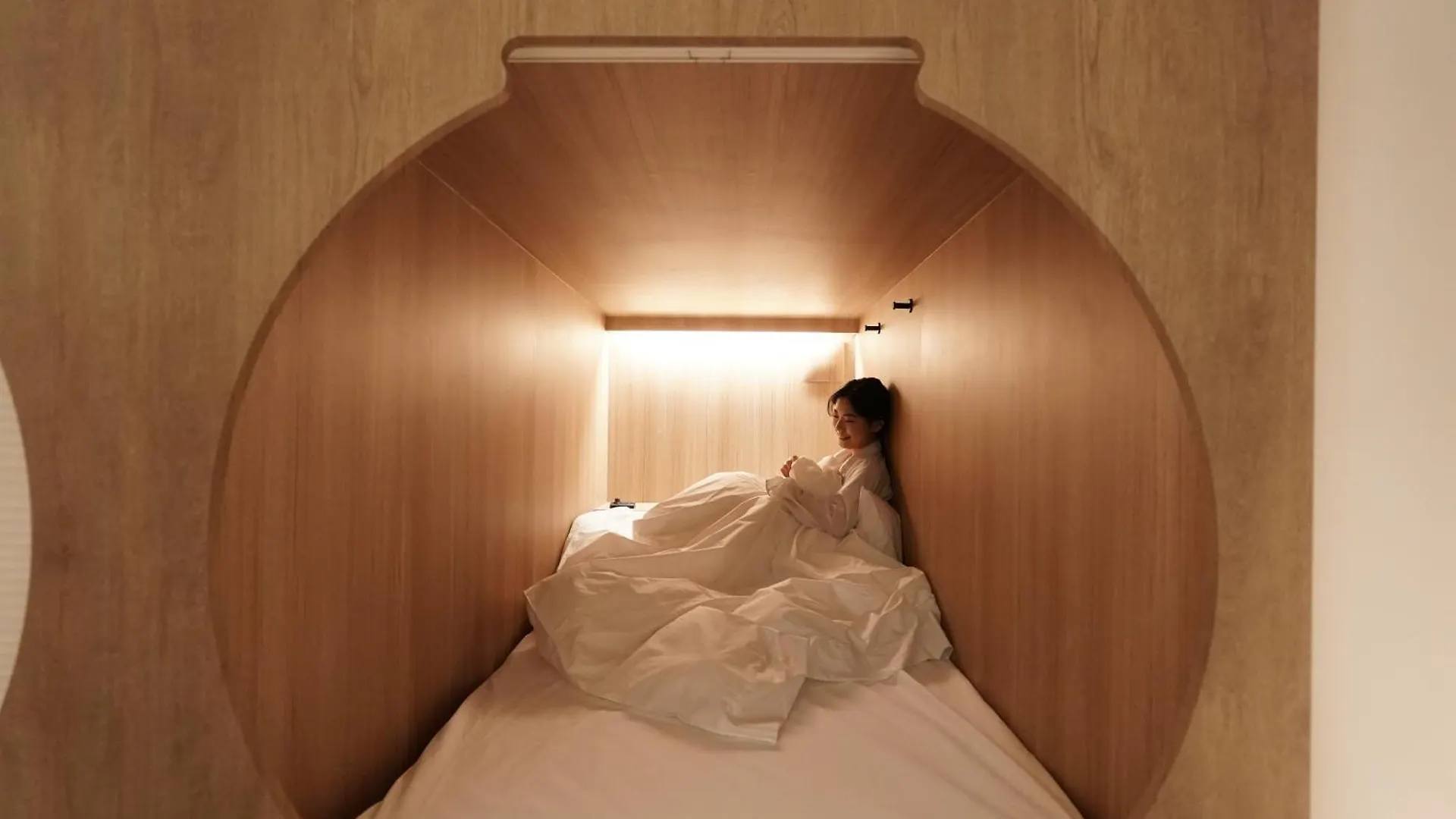 D A L Premium Capsule Hotel-Woman Only Seoul